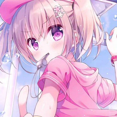 两女子推护理床上的老人赏花